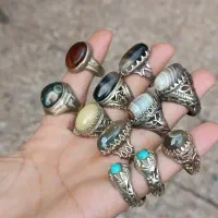 تعدادی انگشتر قدیمی تعویض با پرنده|کلکسیون اشیاء عتیقه|اهواز, کمپلو جنوبی|دیوار