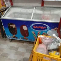 یخچال بستنی در حد نو