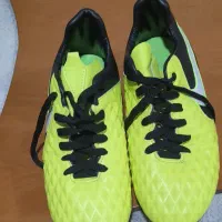 کفش فوتبال چمنی