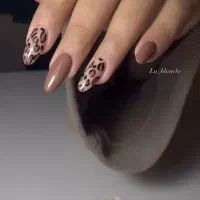 (تخفیفات ویژه کاشت ناخن)|خدمات آرایشگری و زیبایی|قیدار, |دیوار