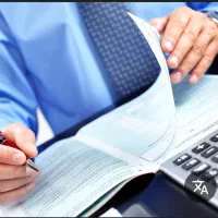 کمک حسابدار آشنا به هلو