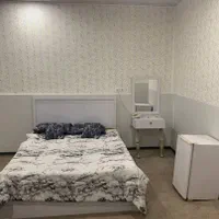 سوییت شماره ۲۰۲ ارگ با پارکینگ اختصاصی ۵۰ قدمی حرم|اجارهٔ کوتاهمدت آپارتمان و سوئیت|قم, ارم|دیوار