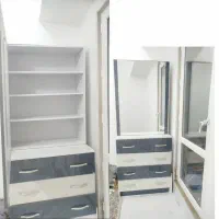 دراور آینه دار با طبقات پشت آینه