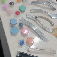 تعداد محدودی دستگیره وپایه مبل و...