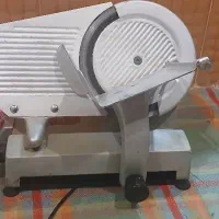 دستگاه کالباس بر ترازو دار محک در حد نو|فروشگاه و مغازه|سوسنگرد, |دیوار