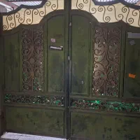 فروش سردربزرگ وکوچک وچندتا درب وپنجره