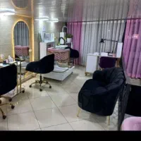 اجاره مغازه  مناسب ارایشگاه ودفتر کار طبقه بالا