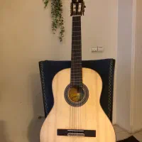 گیتار دست ساز