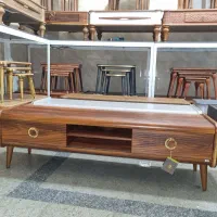 میز تلویزیون در طرح ورنگ های مختلف