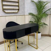 دعوت به همکاری از ناخن کار ماهر و مژه کار