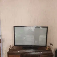 تلویزیون سامسونگLEDو سه تخته فرش نه متری و بوفه