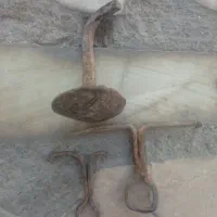 سه عدد میخ درب چوبی قدیمی عتیقه وقلیون|کلکسیون اشیاء عتیقه|بم, |دیوار