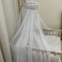 تخت کنار مادر نو نو