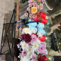 گل های شاخه بریده باکس گل