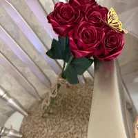 رز روبانی با برگ شاخه ای ۷۰ با دسته گل شاخه ای ۵۵