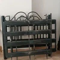 تخت خواب فلزی یک نفره