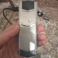 گوشی فوق لاکچری ورتو سیگنیچر