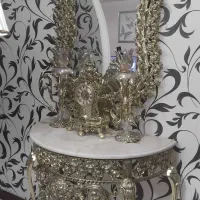 آینه و شمعدان برنجی