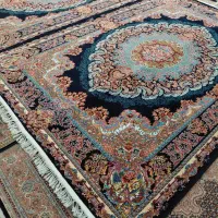 یک جفت فرش ۶ متری۷۰۰ شانه در حد نو،زمینه سرمه ای|فرش|اردبیل, |دیوار