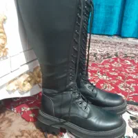 کفش بوت|کیف، کفش، کمربند|هامون, |دیوار