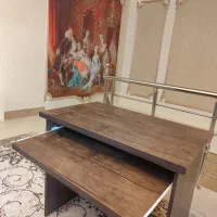 میز تحریروکامپیوتر