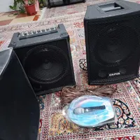 سیستم مداحی اکوباباندومیکرفن