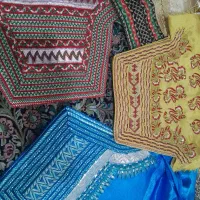 شلوار روی چمدان عروس