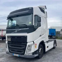 انواع کامیون کشنده اروپایی وارداتی ولوو اسکانیا|خودرو سنگین|یزد, |دیوار