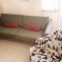 کاناپه سایز بزرگ با پایه چوب