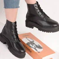 حراج انواع کفش و نیم بوت و ..