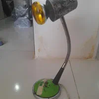 چراغ مطالعه سالم