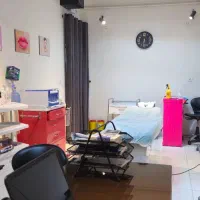 مشارکتی عمل زیبایی درمانی در مطب زیبایی