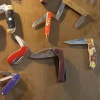 تعدادی چاقوی کمپینگ و سفر و آنتیک|کلکسیون و سرگرمی|تهران, دولاب|دیوار