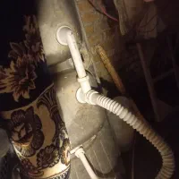 تعدادی شیرالات و سینک ظرف شور سالم قفس حیوانات