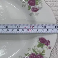 دیس و بشقاب گل سرخی