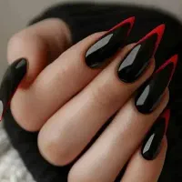 کاشت ناخن با ظرافت و زیبایی کامل|خدمات آرایشگری و زیبایی|قم, پردیسان|دیوار