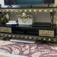 میز تلویزیون  دوعدد لوستر  ۴شاخه ومیز کنسول برنز|میز تلویزیون|تهران, خاک سفید|دیوار