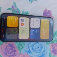 آیفون سیزده نرمال