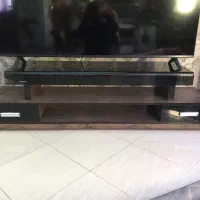 لوازم خانگی زیر تلویزیون