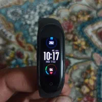 می بند mi band5