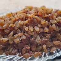 کشمش پلویی تمیز افتابی سیسخت