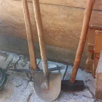 پتک و بیل و کلنگ