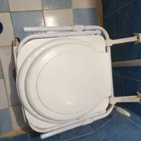 یک عدد توالت فرنگی تاشو