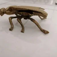 مجسمه یا زیرسیگاری برنجی|کلکسیون اشیاء عتیقه|هشتگرد, هیو|دیوار