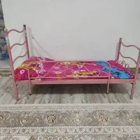 تخت خواب فلزی بچگانه