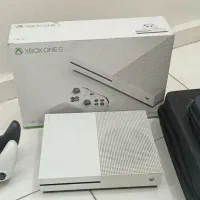 ایکس باکس وان اس ۱ ترابایت دو دسته تمیز