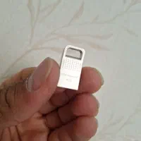 فلش مموری ۸ گیگ