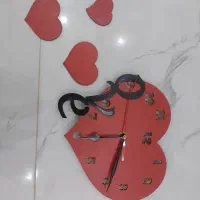 ساعت دیواری اتاق