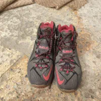 کفش ورزشی خارجی