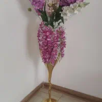 گل و گلدان